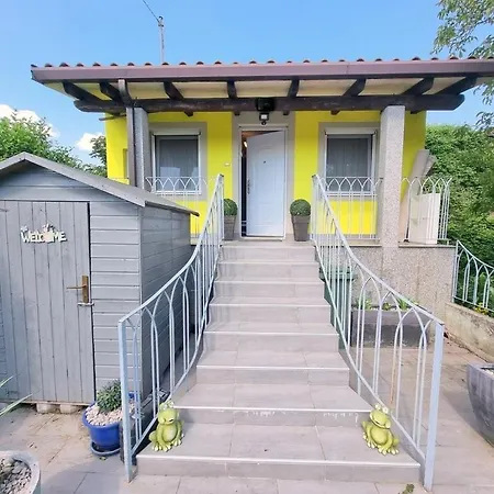 Nyaraló Kampanjola House *